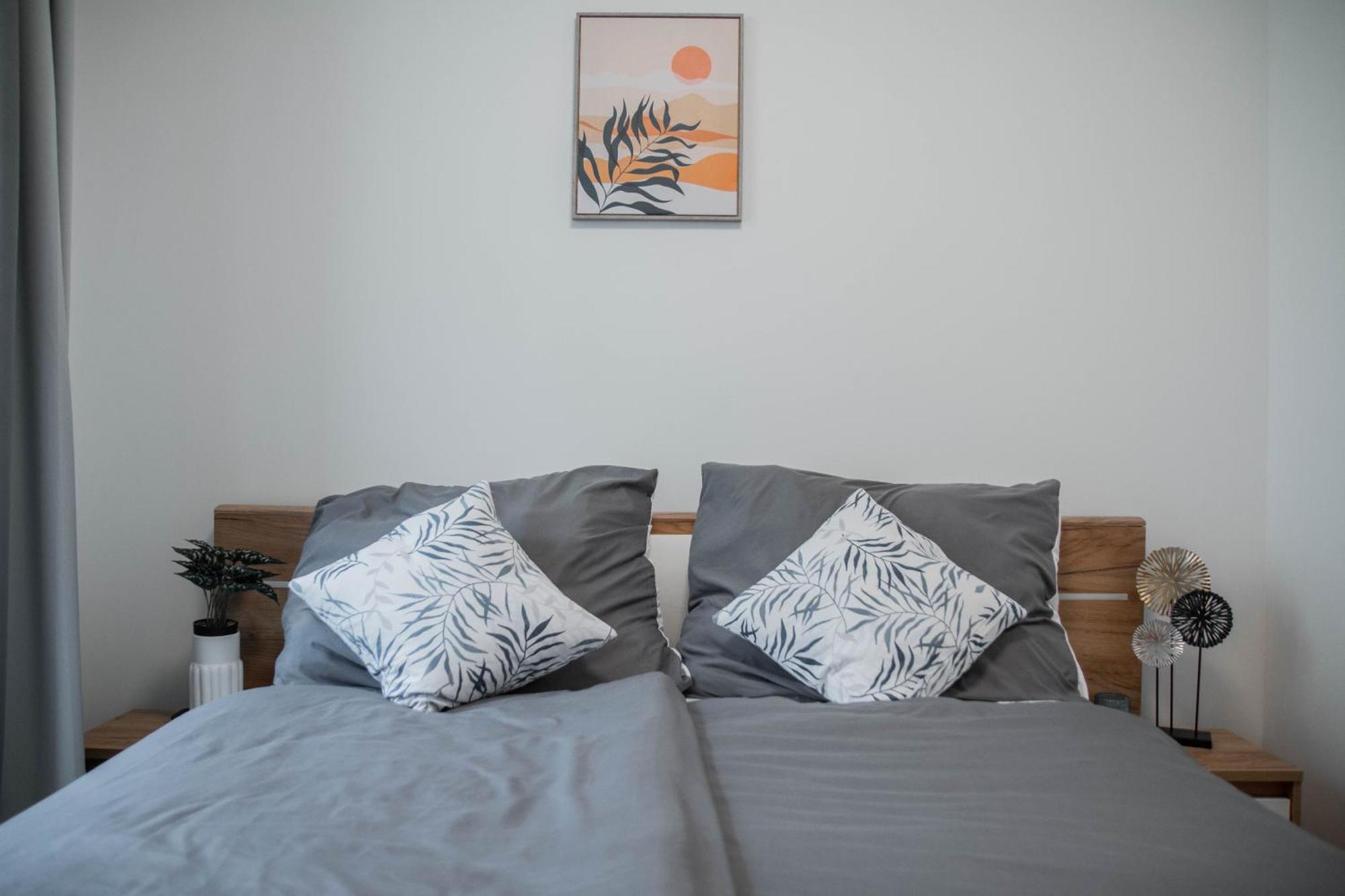 Apartmán Newly Built With Balcony, Ac And Free Indoor Garage *
